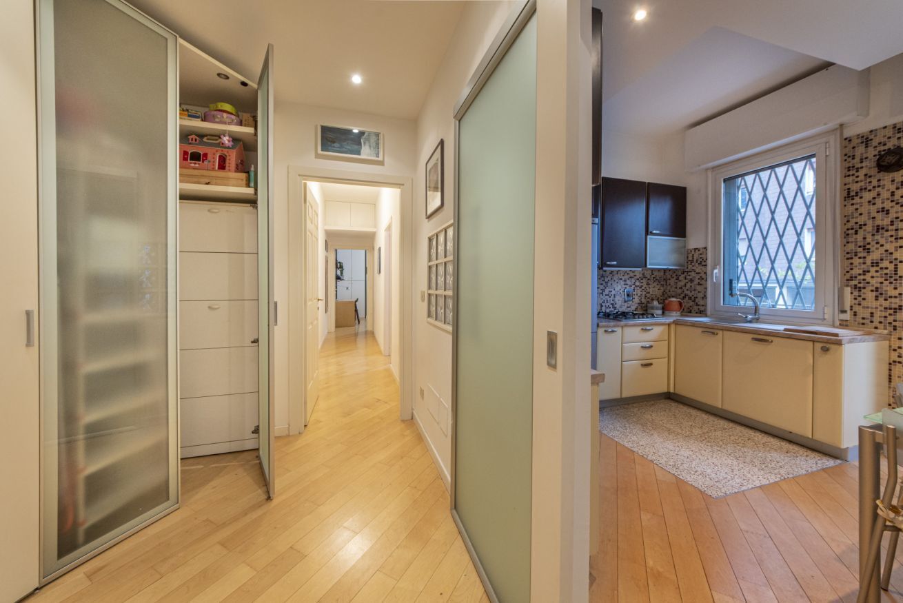 Réfrigérateur, four, plaque de cuisson, lave-vaisselle