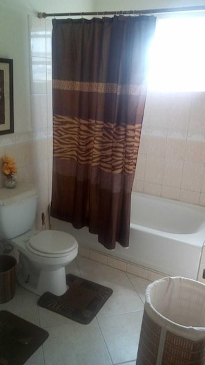 Deluxe Apartment, Marina View | Bathroom - Windy1Baywalk (Gros Islet)