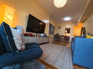 Smart TV, ping pong, computer monitors