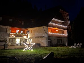 Exterior - Apartment '3' with Mountain View, Shared Terrace and Wi-Fi (Bad Rippoldsau-Schapbach)