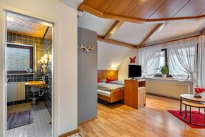 1 bedroom, free WiFi, bed sheets - Apartment '5' with Mountain View, Shared Terrace and Wi-Fi (Bad Rippoldsau-Schapbach)