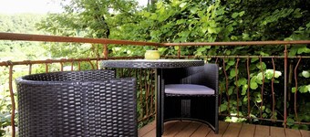 Holiday Home 'Gästehäusle' with Private Garden, Balcony and Wi-Fi