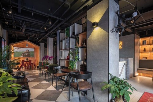 Iforest Youth Hotel - Nanjing Road Pedestrian Street Huanghe Road Store