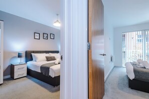 3 chambres, bureau, fer et planche à repasser, Wi-Fi gratuit