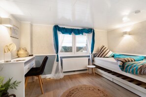 3 chambres, accès au Wi-Fi (inclus), literie fournie