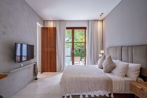 주니어 빌라, 파티오, 수영장 전망 | 1 개의 침실, 이집트산 면 시트, 고급 침구, 메모리폼 침대