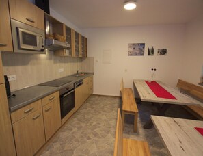 Deluxe-Apartment, 2 Schlafzimmer | Eigene Küche