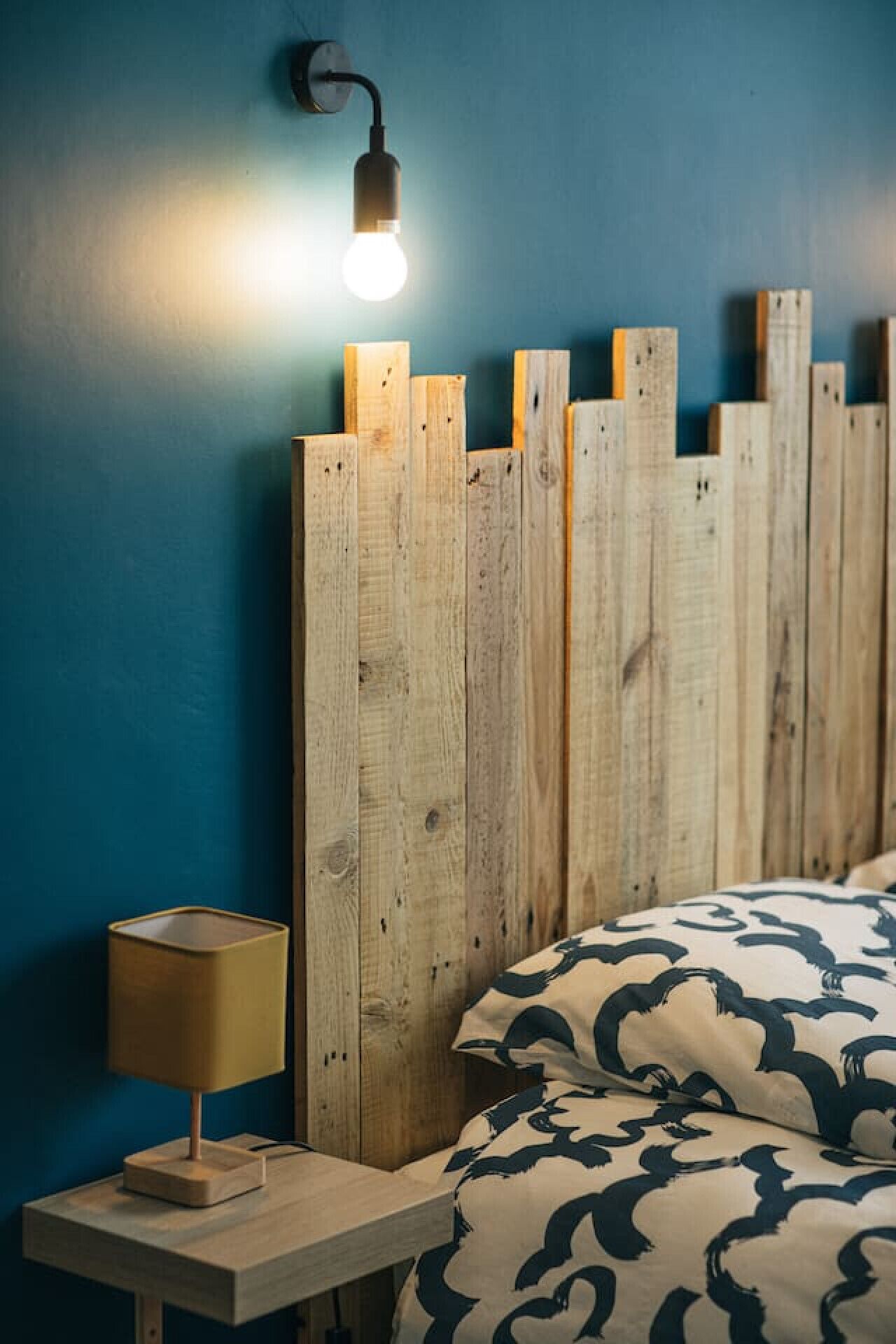 Fer et planche à repasser, lit parapluie, Wi-Fi, draps fournis