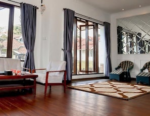 Villa | 4 chambres, bureau, Wi-Fi gratuit, draps fournis