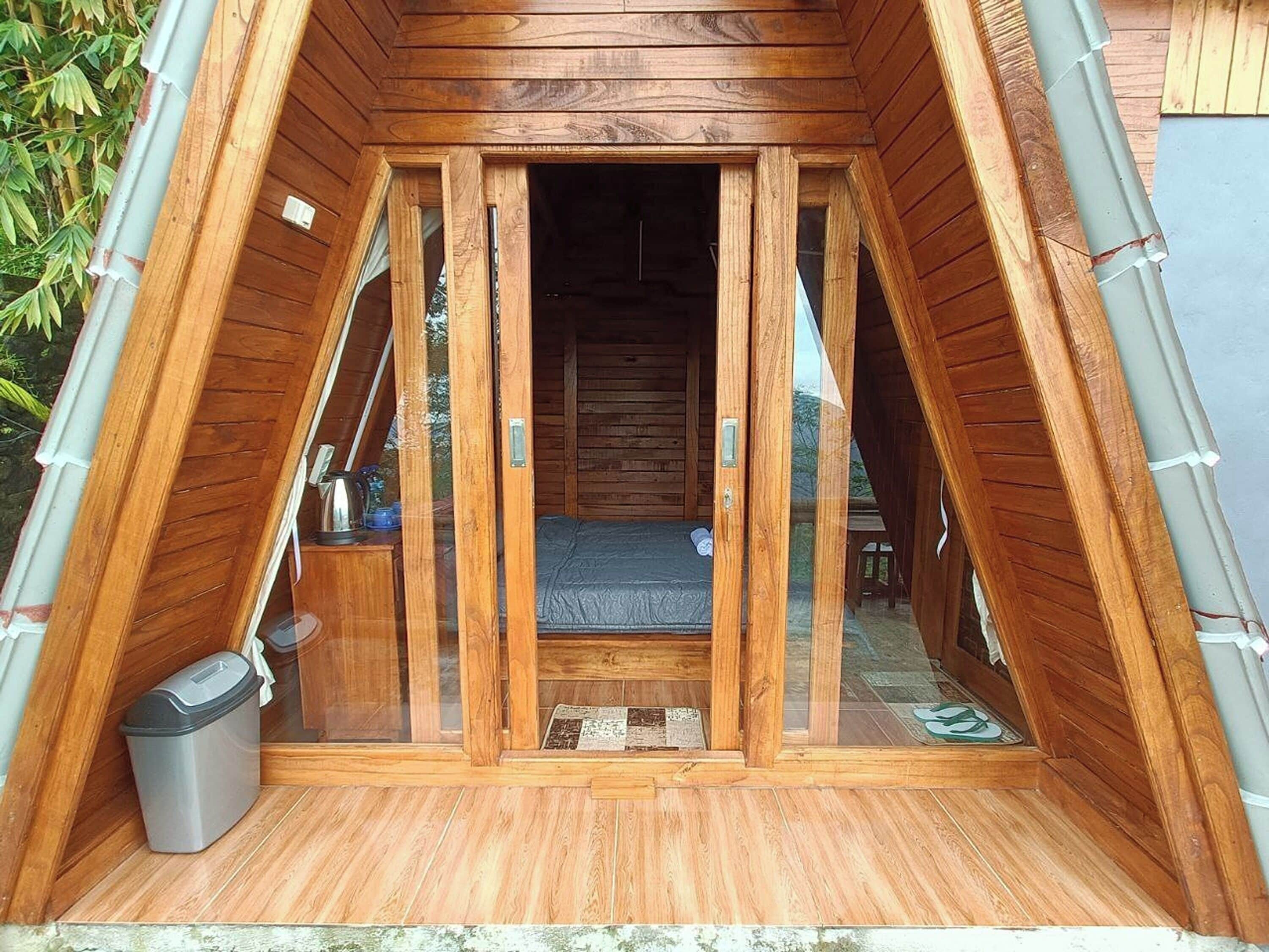 华丽客房 | 免费 WiFi、床单