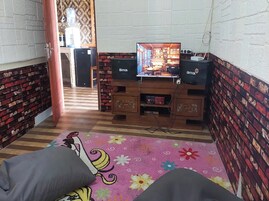 Villa, 3 Bedrooms | 3 bedrooms, desk, blackout drapes, free WiFi