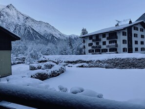 Exterior - Capucins 3 - Près du lac Gailland-Escalade-skiing (Chamonix-Mont-Blanc)