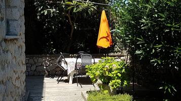 Apartment (One Bedroom Apartment with Terrace) | Exterior