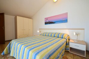 1 chambre, literie fournie