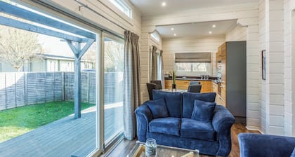 Roydon Two Bedroom Lodge with Hot Tub (Pet)