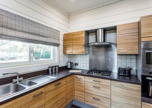 Kühlschrank, Ofen, Herdplatte, Toaster