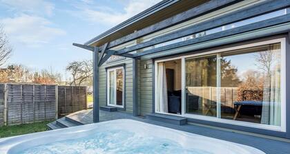 Roydon Two Bedroom Lodge with Hot Tub (Pet)