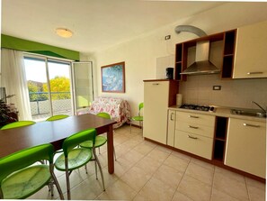Interior - Bright flat in a residence with common pools (Città Metropolitana di Venezia)