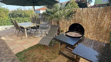 Apartment (Two Bedroom Apartment with Terrace) | Grill-/Picknickplatz