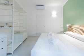 Comfort Apartment, River View | 1 bedroom, travel crib, bed sheets