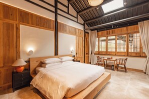 Grand Double Room, Patio, Hill View | Blackout drapes, iron/ironing board, free WiFi, bed sheets - See You in the mountains (Guilin)