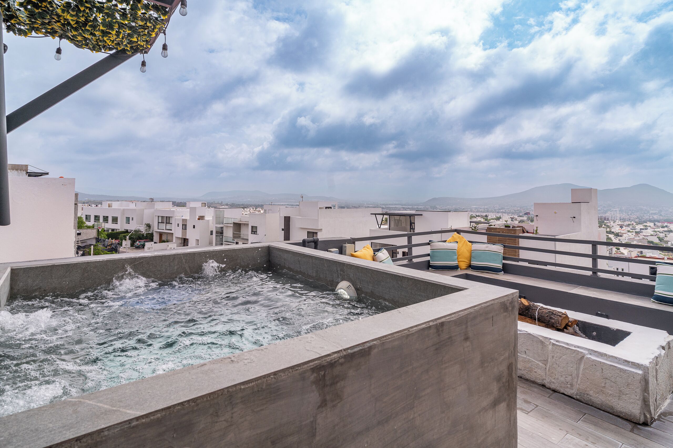 Rumah, 5 kamar tidur, Boleh Merokok, balkon | Teras/patio