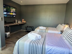 House, 5 Bedrooms, Smoking, Balcony | Room amenity - Luxurious 5-bedroom House With Air-conditioning & Private Rooftop in Juriquilla (Querétaro)