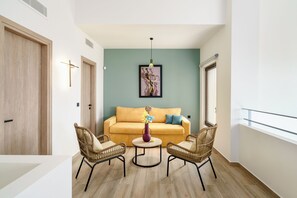 Villa – superior, 4 soverom, privat basseng, sjøutsikt | Oppholdsområde