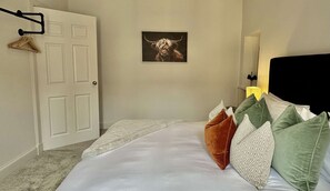 1 bedroom, iron/ironing board, WiFi, bed sheets - Haugh Hideaway, Inverness (Inverness)