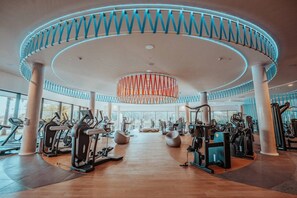 Fitness facility - Elegant Luxury Suite with Terrace in Higueron (Fuengirola)