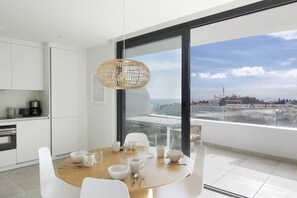 Dining - Elegant Luxury Suite with Terrace in Higueron (Fuengirola)