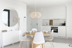 Dining - Elegant Luxury Suite with Terrace in Higueron (Fuengirola)