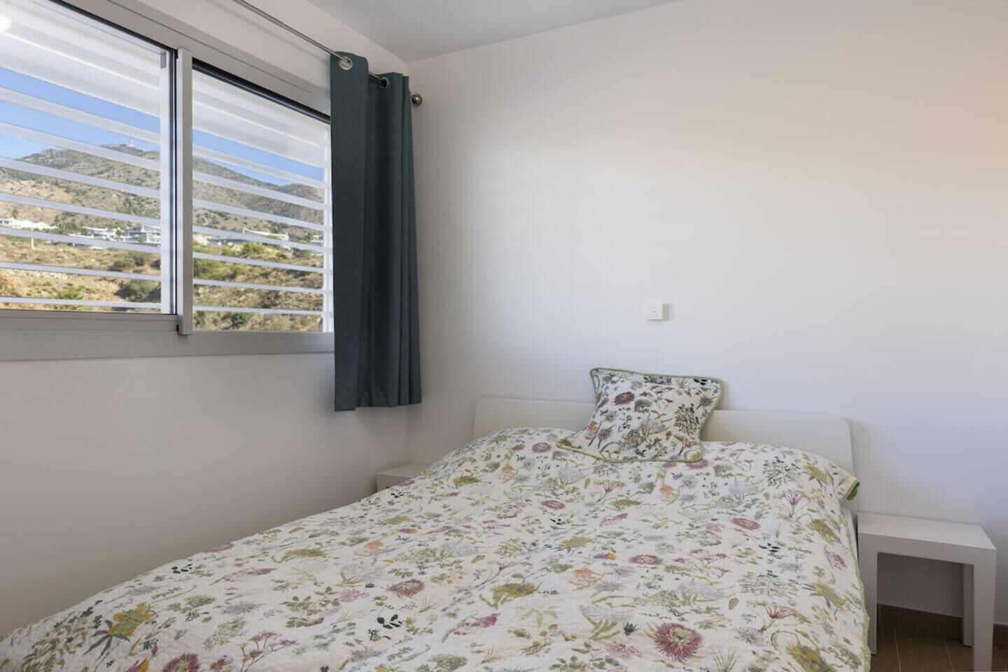 2 Schlafzimmer, Schreibtisch, Bügeleisen/Bügelbrett, kostenloses WLAN