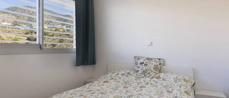 2 chambres, bureau, fer et planche à repasser, Wi-Fi gratuit