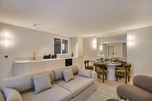 Apartment | Living area - Sublime and New Apartment Louvre Palais-royal (Paris)