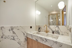 Apartamento | Baño | Secador de pelo y jabón