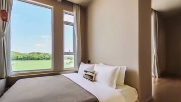 Luxury Double Room | Premium bedding, desk, free WiFi, bed sheets