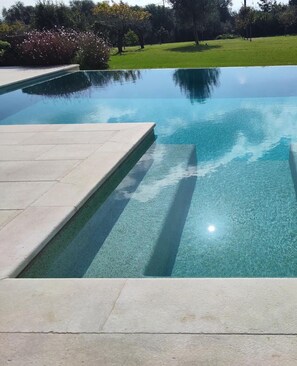 Piscine extérieure