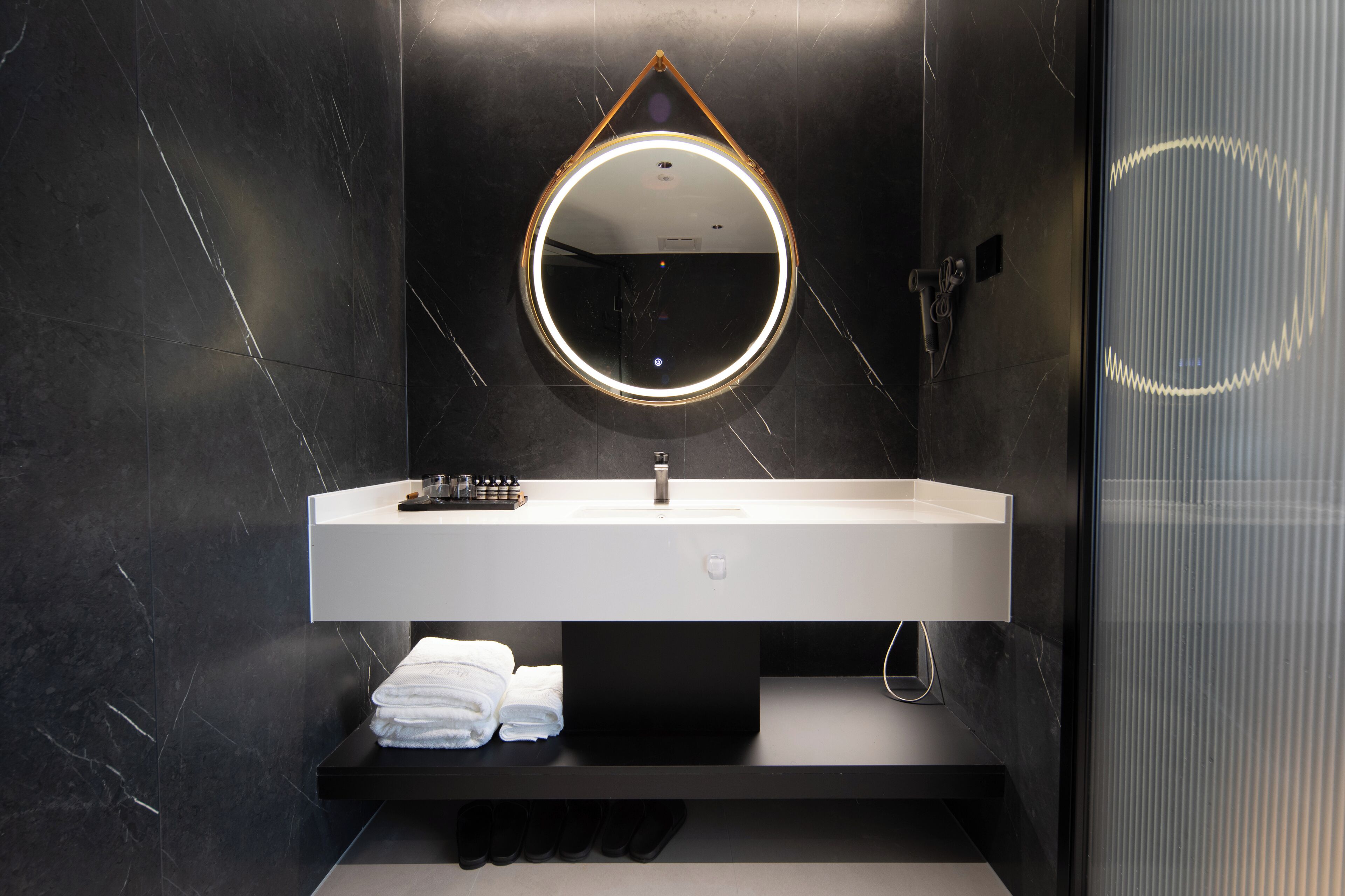 Foto - See you soon at the Ritz Rose Summer Hotel