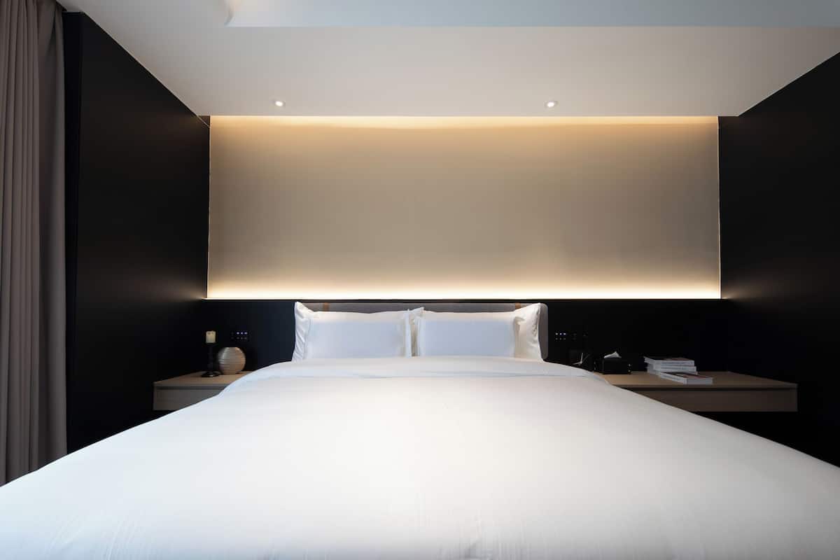 Comfort Double Room | Iron/ironing board, free WiFi, bed sheets