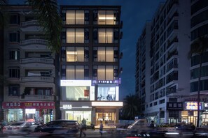 Fachada de la propiedad