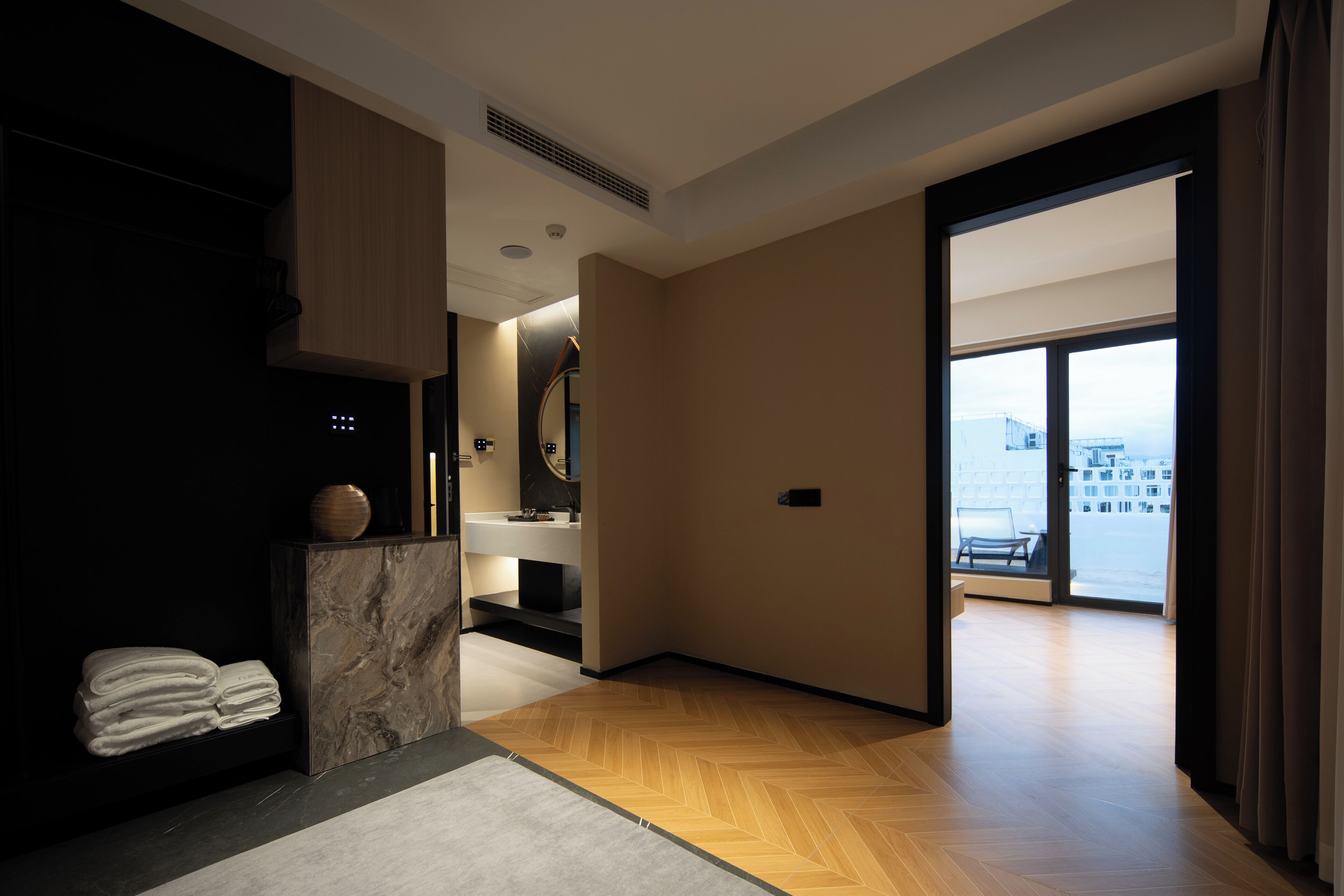 Luxury Quadruple Room, Patio | Iron/ironing board, free WiFi, bed sheets