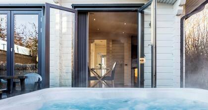 Roydon Two Bedroom Lodge with Hot Tub