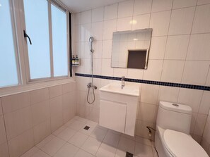 Quadrupla familiare | Bagno | Pantofole