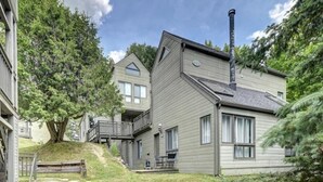 Exterior - Charming Condo in the Mont Tremblant Ski Village (Mont-Tremblant)