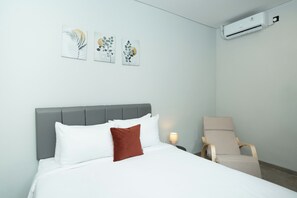 1 bedroom, WiFi, bed sheets