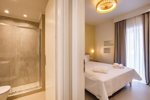 Superior Apartment, City View | 3 bedrooms, soundproofing, iron/ironing board, free WiFi - Onyro Villas (Karpathos)