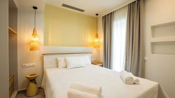 Apartamento standard, vista para a cidade | 3 quartos, quartos à prova de som, ferros/tábuas de passar roupa