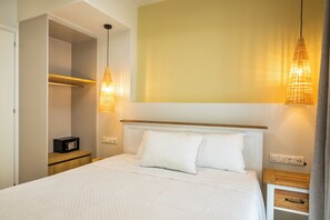 Standard Apartment, City View | 3 bedrooms, soundproofing, iron/ironing board, free WiFi - Onyro Villas (Karpathos)