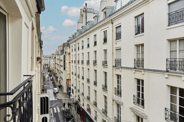 Apartment | Property grounds - Charming Apartment Center of Paris/montorgueil (Paris)